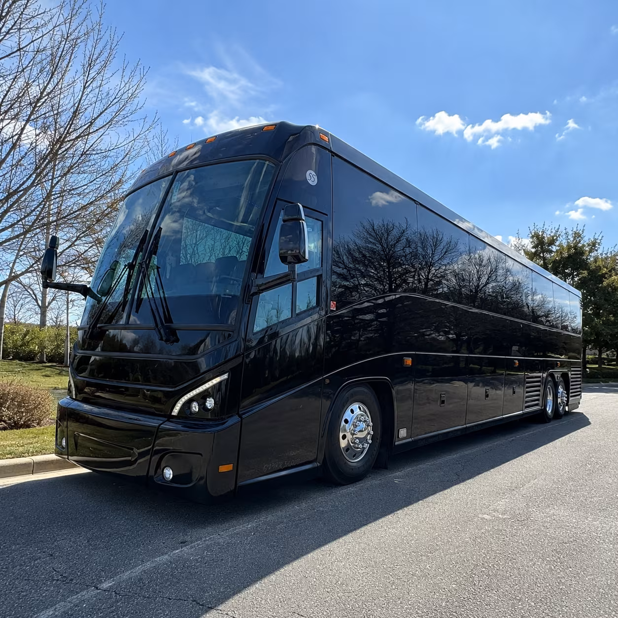 shuttle buses between new brunswick and newark liberty international airport ewr